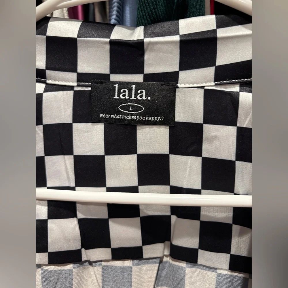 Dressed in lala black and white check top NWT large oversized - Picture 3 of 3